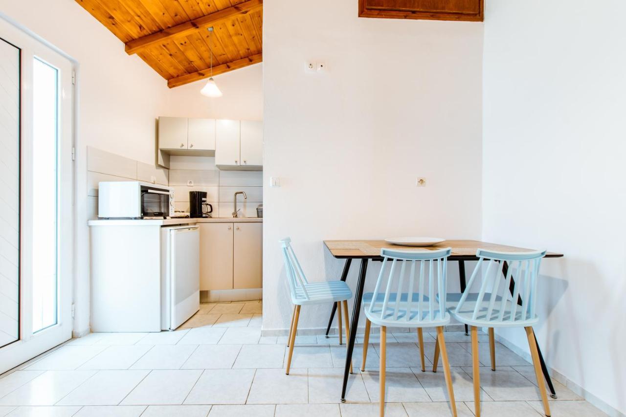 Koulouris Apartments & Studios Калівес Екстер'єр фото